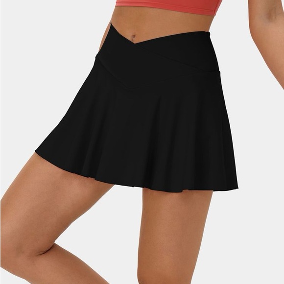[Halara] Air Comfy High Waisted Crossover 2-in-1 Side Pocket Flare Tennis Skirt - Picture 2 of 3